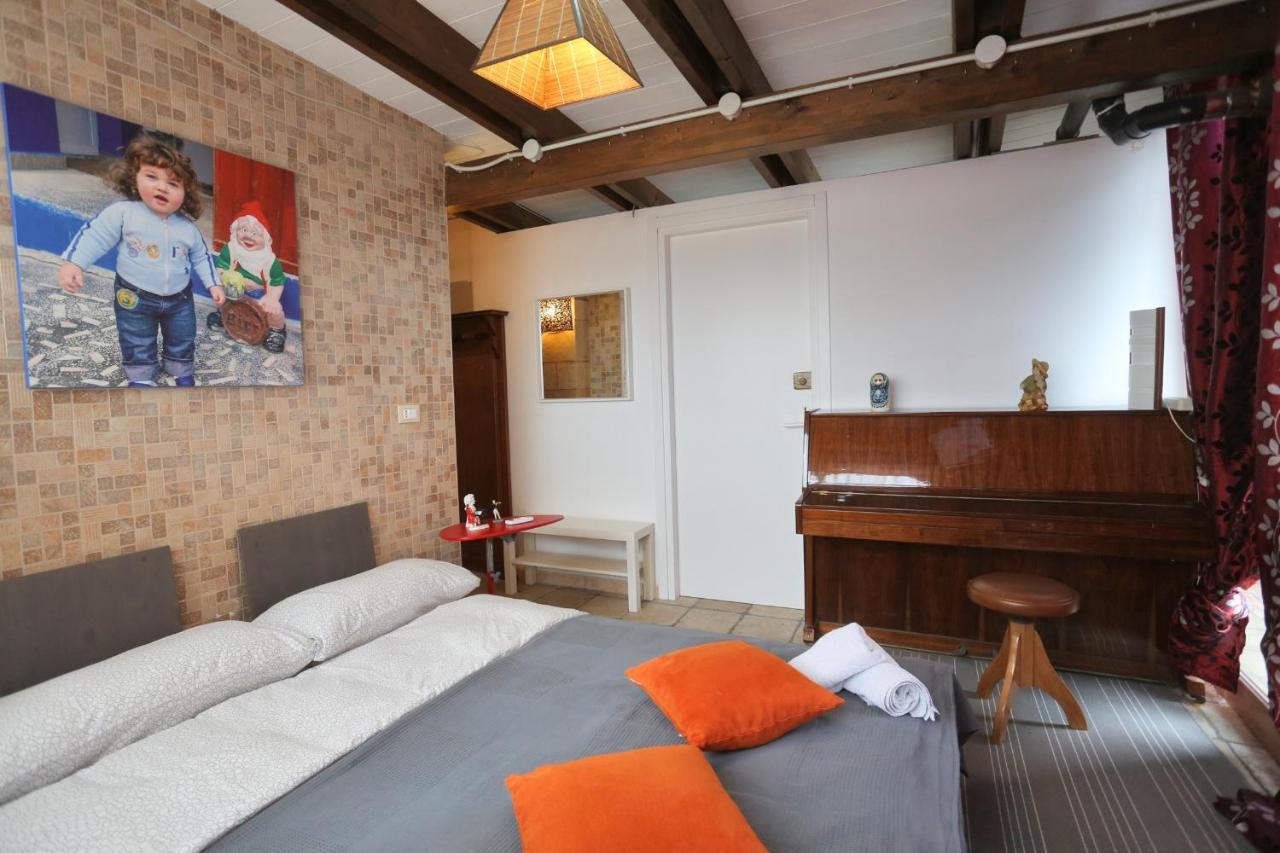 Music House A Castellana Grotte Confinante Via Per Turi 500M Dalle Grotte Bagian luar foto