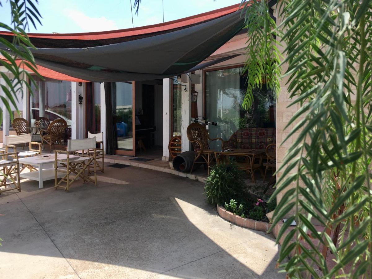 Music House A Castellana Grotte Confinante Via Per Turi 500M Dalle Grotte Bagian luar foto