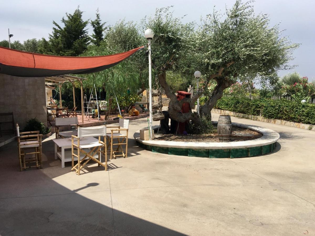 Music House A Castellana Grotte Confinante Via Per Turi 500M Dalle Grotte Bagian luar foto