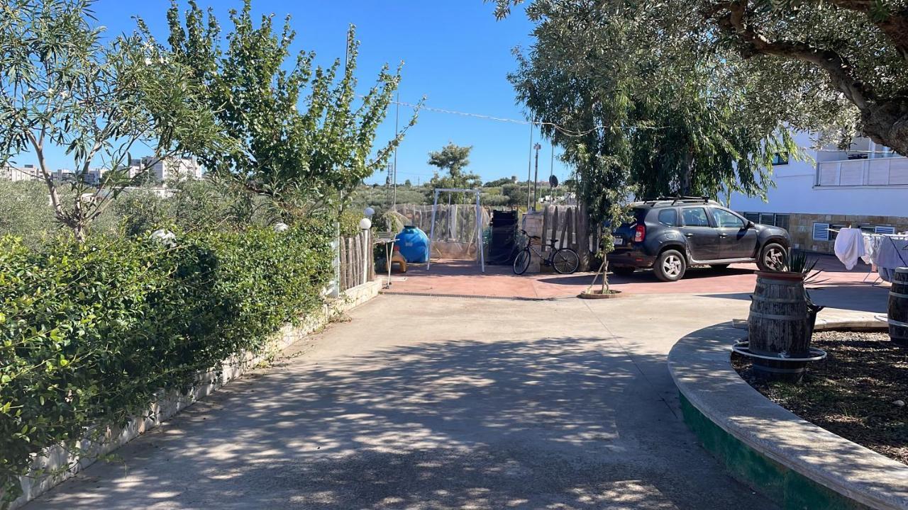Music House A Castellana Grotte Confinante Via Per Turi 500M Dalle Grotte Bagian luar foto